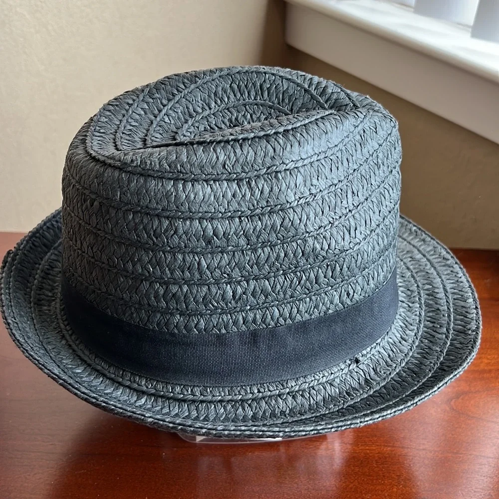 Fedora Hat Men’s 100% paper straw color gray excellent preowned condition